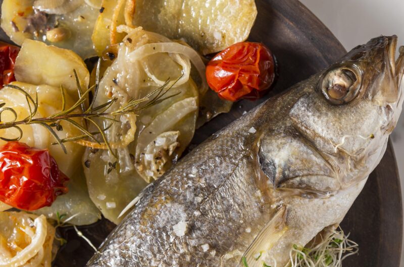 Branzino al Forno con Patate e Pomodorini